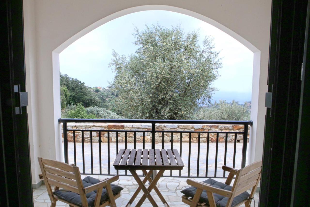 Eri Rooms To Let Raches  Exterior foto