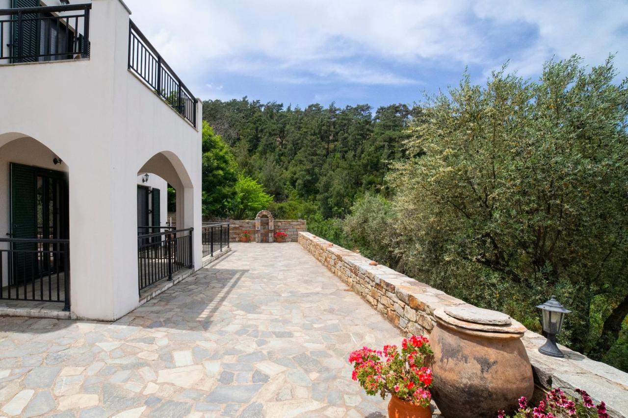 Eri Rooms To Let Raches  Exterior foto